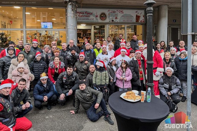 Bajkeri nastavljaju tradiciju - pokloni i potrepštine za udruženje osoba sa invaliditetom "Zvuci srca“