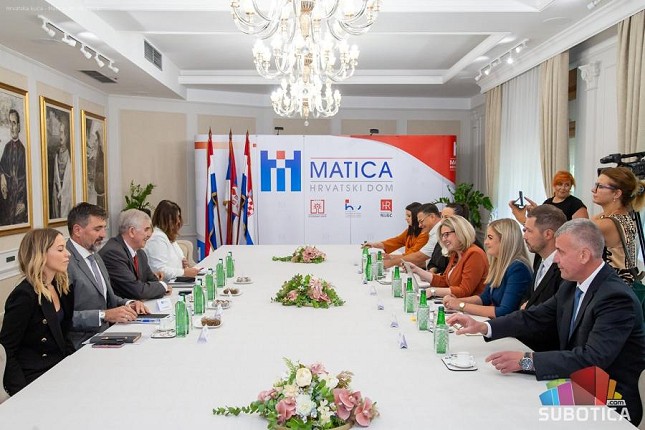 Napredak kroz dijalog: HNV iznelo ministru ključne inicijative manjinske politike