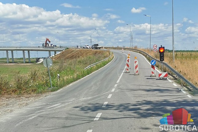 Deo Bikovačkog puta zatvoren do kraja avgusta – počinje rekonstrukcija kolovoza na nadvožnjaku