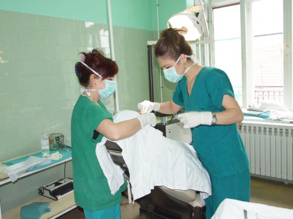 Smanjen broj stomatologa koji će usluge pružati besplatno