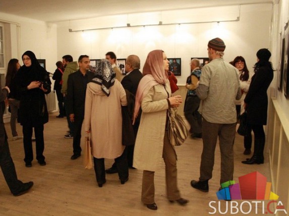 Otvorena izložba plakata iranskih filmova života