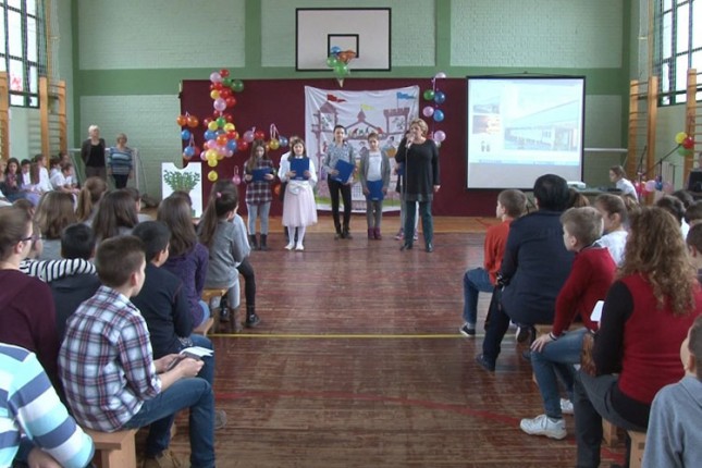 U susret Danu maternjeg jezika