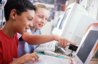 Tribina "Bezbednost dece na Internetu"