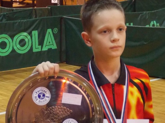 Mladi stonoteniseri Spartaka na turniru u Bačkoj Topoli