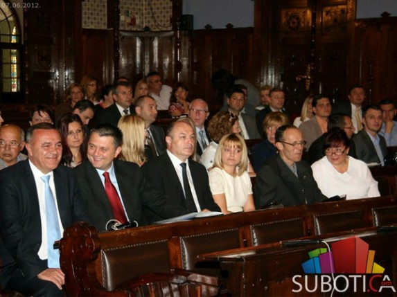 Konstituisan novi lokalni parlament