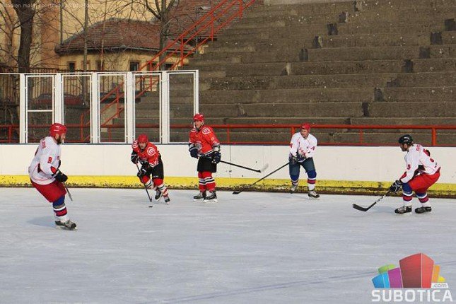 Hokej na ledu: XVI Winter classic turnir za veterane počinje danas