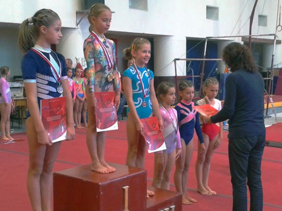 7 zlatnih medalja za gimnastičarke Spartaka