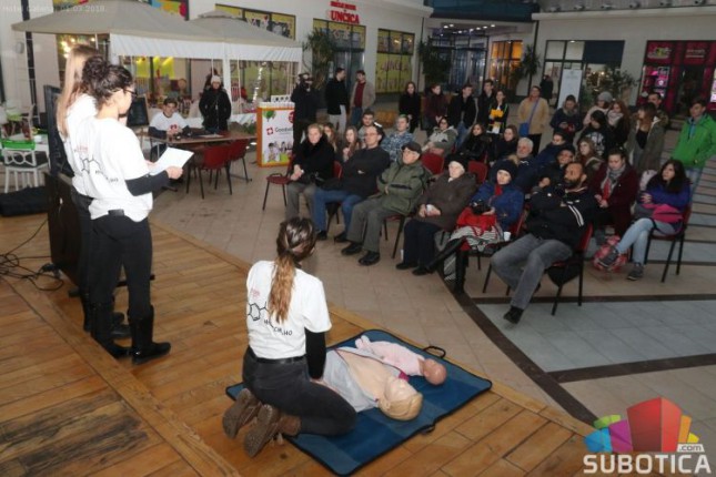 Učenici Medicinske škole održali Dan zdravlja