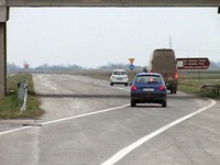 Poginula jedna osoba, druga teško povređena kod Bačke Topole