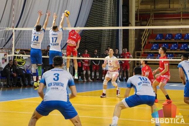 Odbojka: Spartak savladao Mladi radnik, u plejofu na Radnički iz Kragujevca