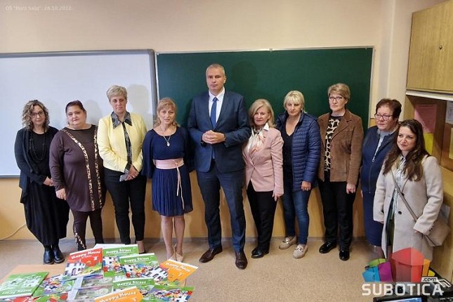 Besplatni udžbenici za đake iz romske zajednice