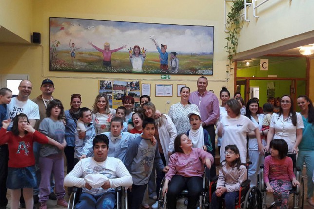 Humanitarna akcija "Odeća za sve"