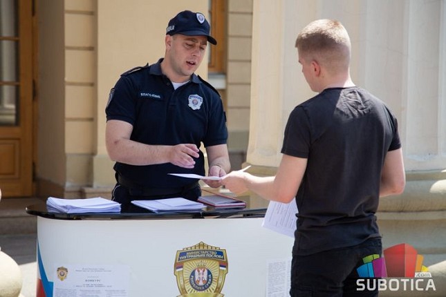 U toku konkurs za policajce opšte nadležnosti, saobraćajce i graničare
