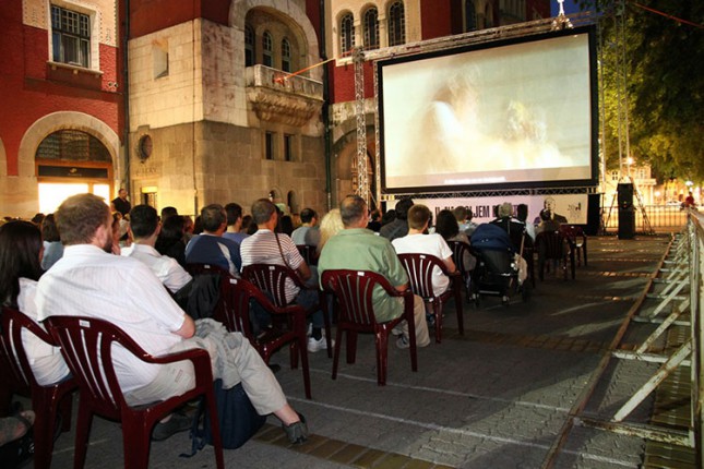 Večeras počinje predfestivalski program "Klasici na trgu"