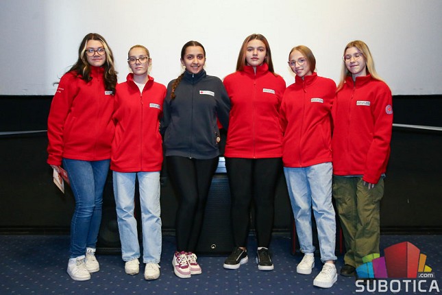 Upozorenje mladima - Ne uzimajte slatkiše od nepoznatih, ne sedajte u auto sa nepoznatima