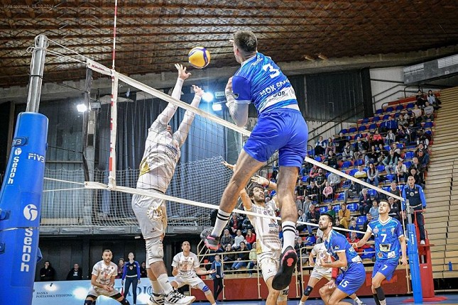 Odbojka: Spartak maksimalan i protiv Mladog radnika