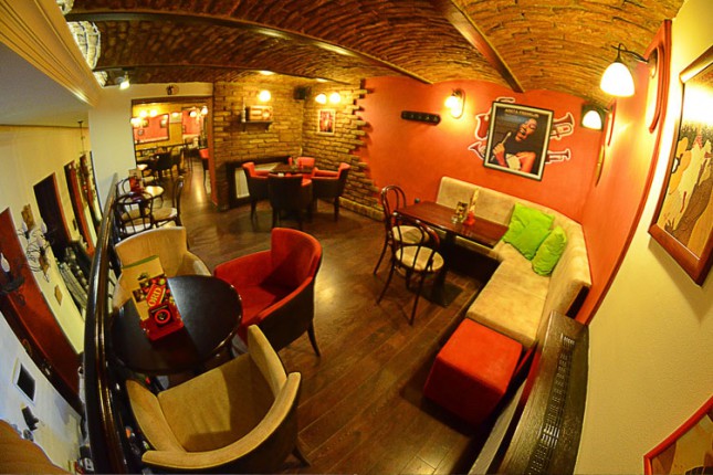 Kafe Priča donira celodnevni promet za pomoć ugroženima od poplava