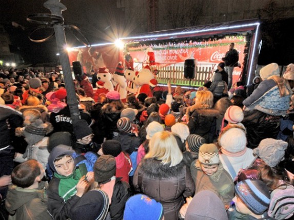 Coca-Cola karavan posetio Suboticu