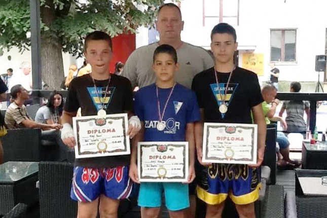 Dve zlatne i jedna srebrna medalja kikboksera Spartaka