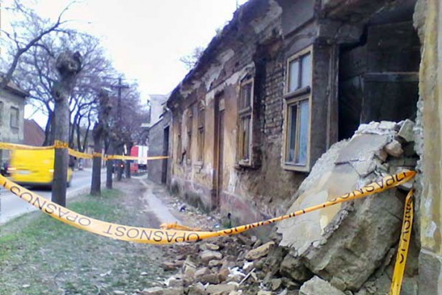 U Subotici sve češće padaju ne samo fasade nego i čitave kuće
