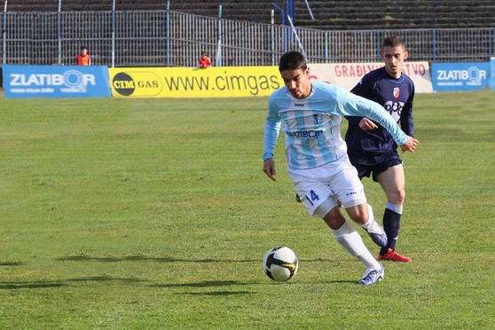 Vojo Ubiparip na izlaznim vratima FK "Spartak"