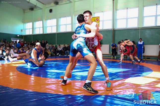 Vojvođanska rvačka akademija predstavljena subotičkim osnovcima