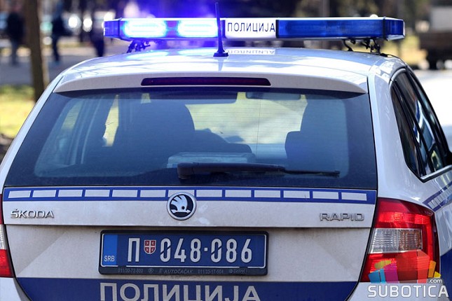 Za sedam dana 10 saobraćajnih nezgoda, vatrogasci intervenisali 22 puta