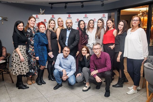 Joviste - završetak godine sa sjajem estradne zvezde