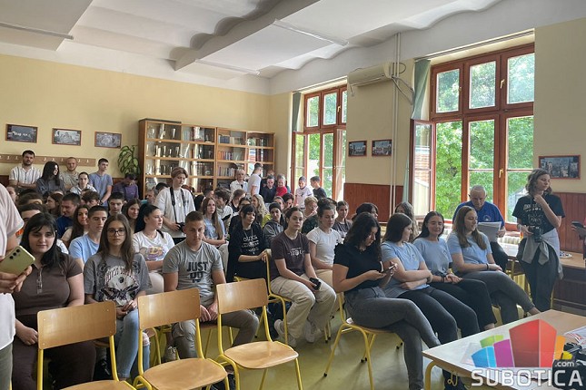Pohvale za najuspešnije učenike Politehničke škole