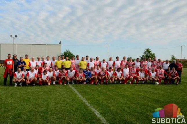 Fudbal: "Preporod" ugostio veterane Crvene zvezde, gosti slavili 8:1