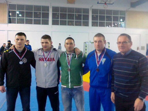 Uspešan nastup rvača Spartaka na Kupu Srbije za seniore