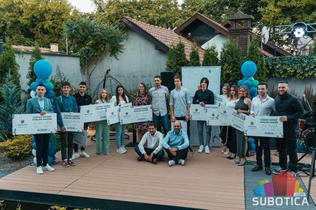 Organizacija "IT Subotica 2030" nagradila najbolje subotičke srednjoškolce