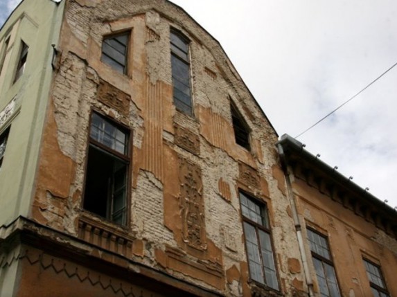 Rekonstrukcija fasada u Subotici