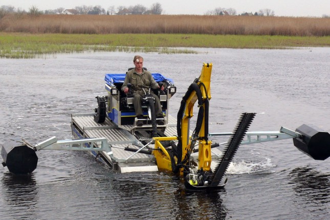 Nabavka vodenog kombajna-amfibije i njegova namena