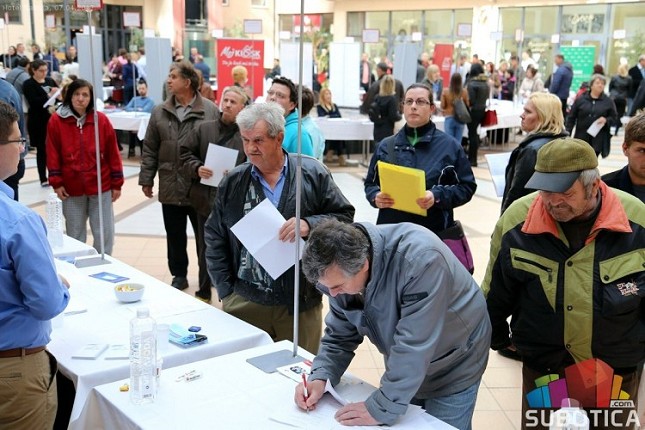 Sajam zapošljavanja sutra u NSZ - u ponudi 300 radnih mesta