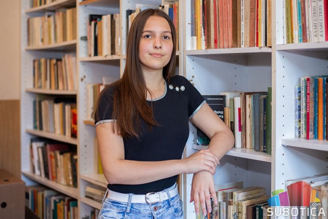 Luca Četvei iz Čantavira treća na republičkom takmičenju iz srpskog jezika