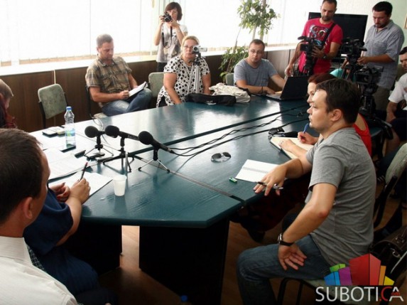 Odbornici traže osnivanje Saveta za bezbednost