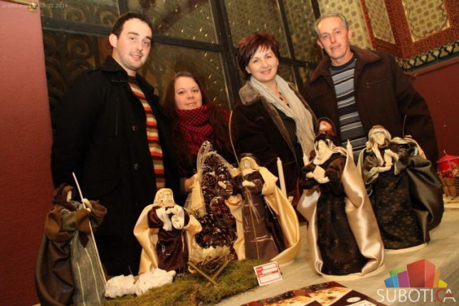 Otvorena tradicionalna izložba božićnjaka