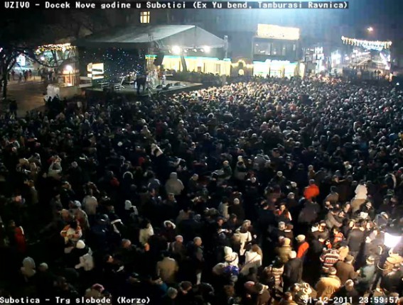 5.000 Subotičana na trgu dočekalo 2012.