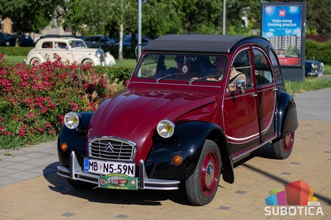 Susret ljubitelja "Citroena" za vikend u Bačkoj Topoli