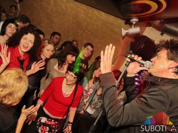 Crvena Jabuka gostovala u Subotici