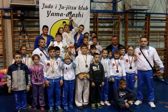 Uspešan nastup džudista Spartaka na međunarodnom turniru u Temerinu