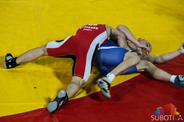 Davor Štefanek osvojio zlatnu medalju na Svetskom prvenstvu u rvanju