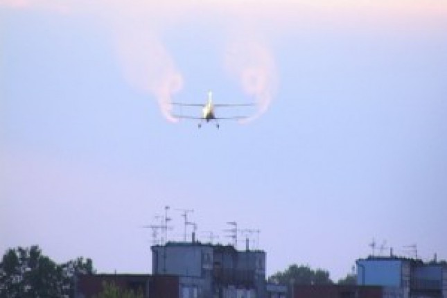 Zaprašivanje komaraca