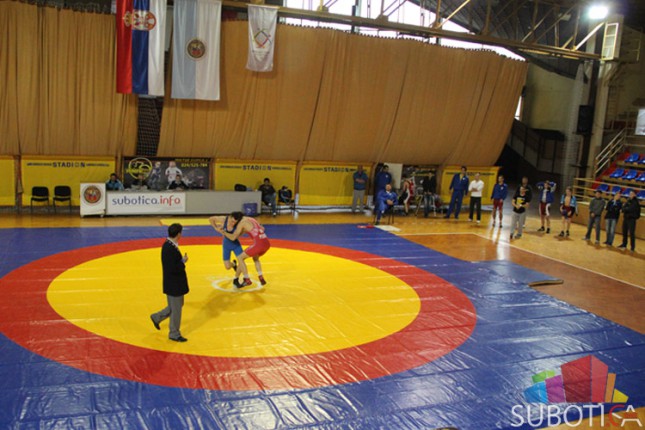 Rvači Spartaka bez borbe do novih bodova