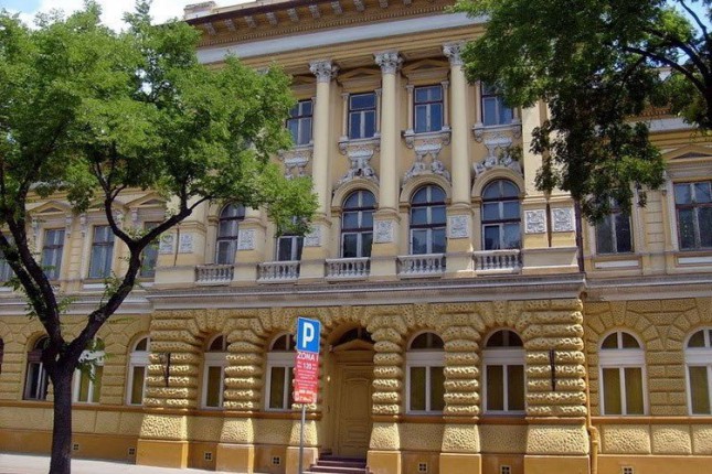 Zbog sumnje na kovid zarazu Učiteljski fakultet na mađarskom jeziku prelazi na onlajn nastavu