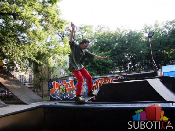 Renoviran skejt park