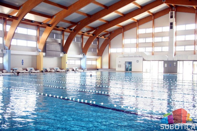 Zbog isparenja hlora vaterpolisti završili u bolnici