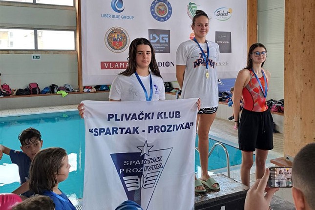 Plivanje: Spartak Prozivka osvojio 33 medalje na mitingu "Prozivka 2022"