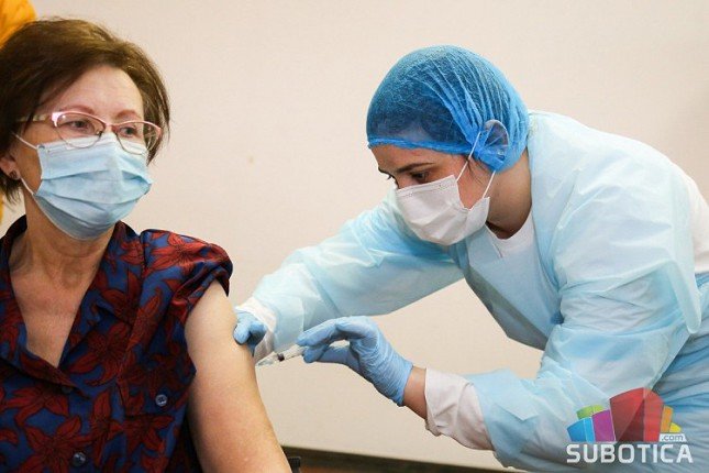 Vakcinacija starijih sugrađana bez prijave za vikend u više mesnih zajednica